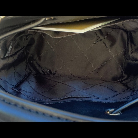 NWT Michael Kors Bucket Chain Crossbody Bag - Picture 5 of 5